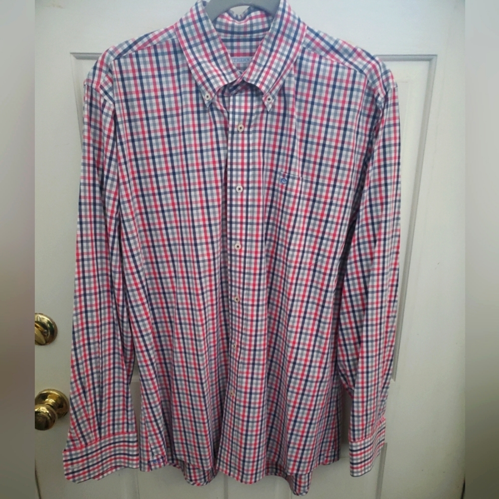 Southern Tide Size Large Button Down Shirt
